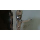 Chaveiro urgente 24hrs para arrumar fechadura de porta na Vila Leopoldina